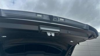 Land Rover Range Rover Sport 3.0 D300 Dynamic SE 5dr Auto