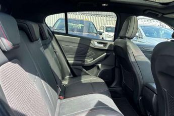 Ford Focus 1.5 EcoBoost 182 ST-Line X 5dr Auto