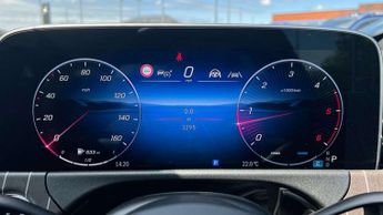 Mercedes-Benz E-Class E220d Exclusive Premium 4dr 9G-Tronic