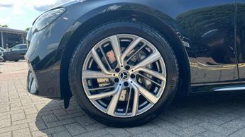 Mercedes-Benz E-Class E220d Exclusive Premium 4dr 9G-Tronic