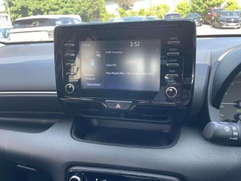 Toyota Yaris 1.5 Hybrid Icon 5dr CVT