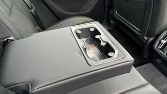 Volvo XC40 2.0 B4P R DESIGN 5dr Auto