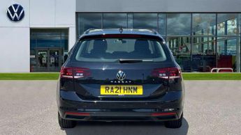 Volkswagen Passat Estate 2.0 TDI EVO SCR SE Nav 5dr DSG
