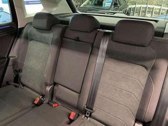 Volkswagen Tiguan 2.0 TSI 4Motion Elegance 5dr DSG