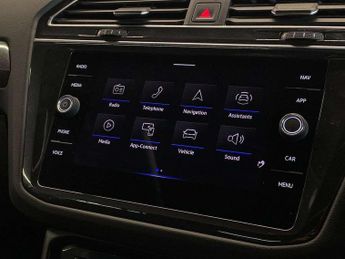 Volkswagen Tiguan 2.0 TSI 4Motion Elegance 5dr DSG