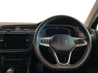 Volkswagen Tiguan 2.0 TSI 4Motion Elegance 5dr DSG