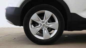 Volvo XC40 2.0 B3P Core 5dr Auto
