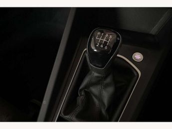 Volkswagen Golf 1.5 TSI Life 5dr