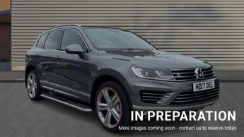 Volkswagen Touareg 3.0 V6 TDI BMT 262 R-Line Plus 5dr Tip Auto