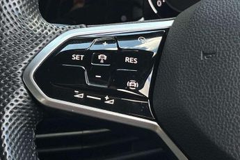 Volkswagen Golf 1.5 eTSI 150 R-Line 5dr DSG