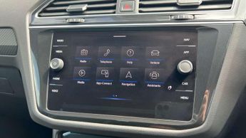 Volkswagen Tiguan 2.0 TDI R-Line 5dr DSG