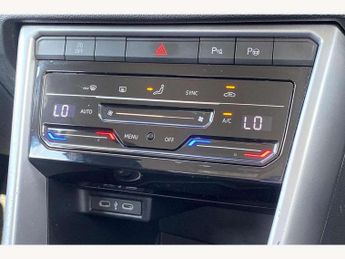 Volkswagen T-Roc 1.5 TSI Life 5dr DSG