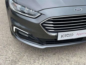 Ford Mondeo 2.0 Hybrid Titanium Edition 4dr Auto