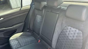 Volkswagen Golf 1.5 TSI 150 R-Line 5dr