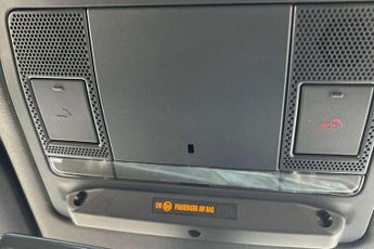 Land Rover Defender 3.0 D300 Hard Top X-Dynamic HSE Auto