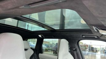 Land Rover Range Rover Sport 5.0 P575 S/C SVR Carbon Edition 5dr Auto