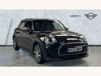 MINI Hatch 1.5 Cooper Exclusive 5dr Auto [Comfort/Nav Pack]