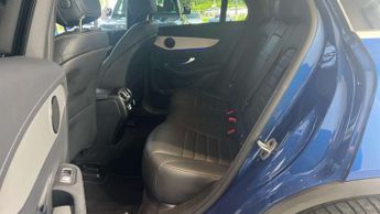 Mercedes-Benz GLC GLC 220d 4Matic AMG Line Premium 5dr 9G-Tronic