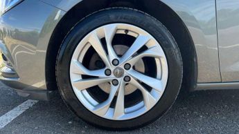 Vauxhall Astra Sports Tourer 1.4T 16V 150 SRi 5dr