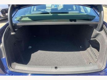 Audi A4 30 TDI Technik 4dr S Tronic