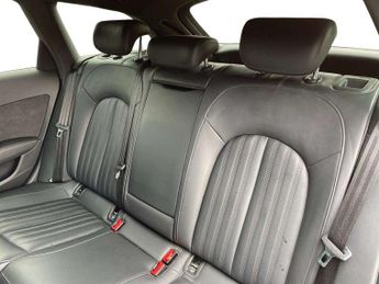 Audi A6 Avant 2.0 TDI Ultra Black Edition 5dr S Tronic