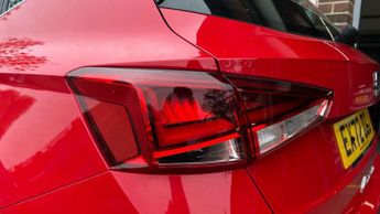 SEAT Arona 1.0 TSI 110 XPERIENCE 5dr DSG