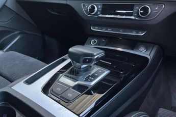 Audi Q5 50 TFSI e Quattro S Line 5dr S Tronic