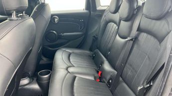 MINI Hatchback 5dr 1.5 Cooper Exclusive 5dr Auto [Comfort/Nav Pack]