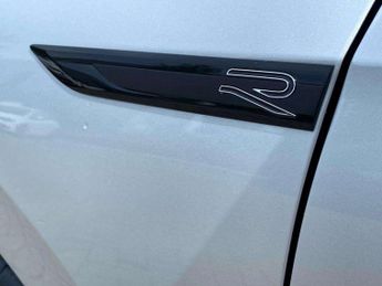 Volkswagen Golf 1.5 eTSI 150 R-Line 5dr DSG