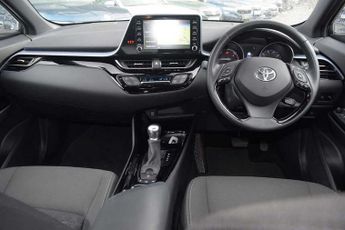 Toyota C-HR 1.8 Hybrid Design 5dr CVT