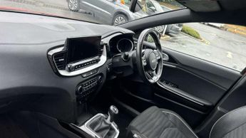 Kia Ceed 1.5T GDi ISG GT-Line 5dr