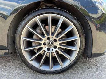 Mercedes-Benz E-Class Estate E220d AMG Line Premium 5dr 9G-Tronic