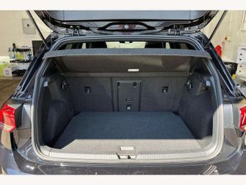 Volkswagen Golf 1.5 TSI R-Line 5dr