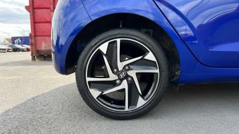 Hyundai i10 1.0 MPi Premium 5dr Auto