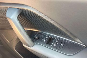 Volkswagen Tiguan 2.0 TDI R-Line 5dr DSG