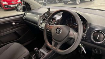 Volkswagen Up 1.0 65PS Black Edition 5dr