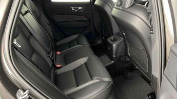Volvo XC60 2.0 T6 Recharge PHEV R DESIGN 5dr AWD Auto