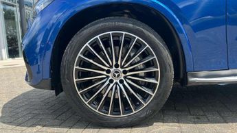 Mercedes-Benz GLC GLC 300 4Matic AMG Line Premium Plus 5dr 9G-Tronic