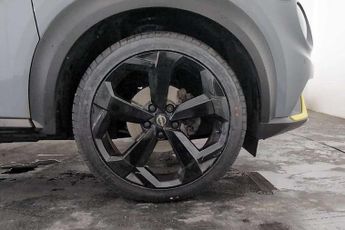 Nissan Juke 1.0 DiG-T 114 Kiiro 5dr