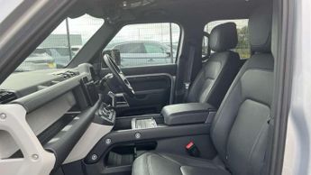 Land Rover Defender 3.0 D300 X-Dynamic HSE 110 5dr Auto