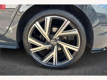 Volkswagen Golf 1.5 eTSI 150 R-Line 5dr DSG