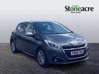 Peugeot 208 1.2 PureTech 82 Signature 5dr [Start Stop]