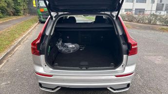 Volvo XC60 2.0 T6 [350] RC PHEV Plus Dark 5dr AWD Geartronic