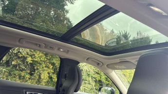 Volvo XC60 2.0 T6 [350] RC PHEV Plus Dark 5dr AWD Geartronic