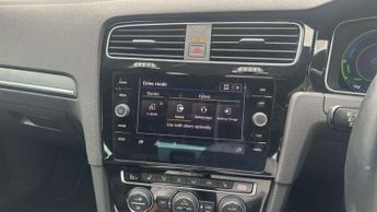 Volkswagen Golf GTE 1.4 TSI GTE Advance 5dr DSG