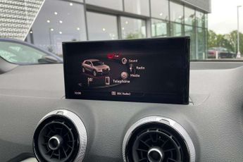 Audi Q2 35 TFSI S Line 5dr