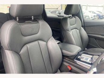 Audi Q7 45 TDI Quattro Black Edition 5dr Tiptronic