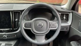 Volvo XC60 2.0 B4D Momentum 5dr AWD Geartronic
