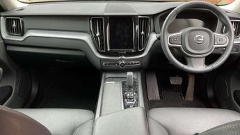 Volvo XC60 2.0 B4D Momentum 5dr AWD Geartronic