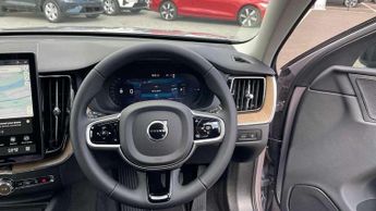 Volvo XC60 2.0 T6 [350] PHEV Plus Dark 5dr AWD Geartronic